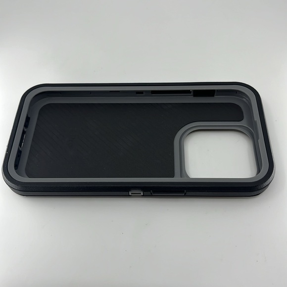 iPhone 14 Pro Case: Military Grade Drop Protection & Full-Body Shockproof (Black - Picture 6 of 8